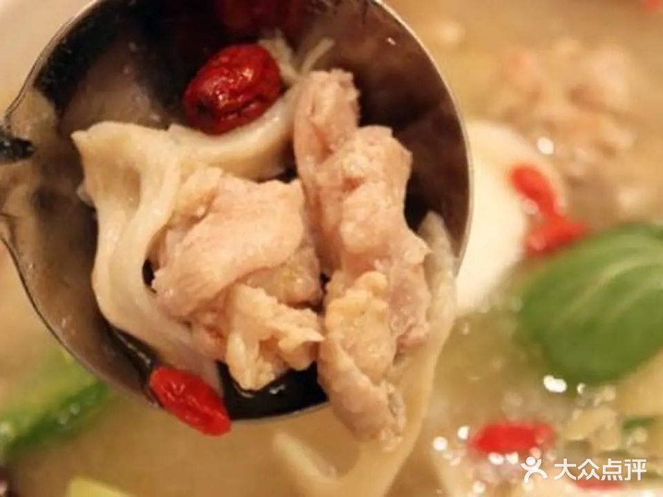 汤氏药膳鸡火锅(威海路店)