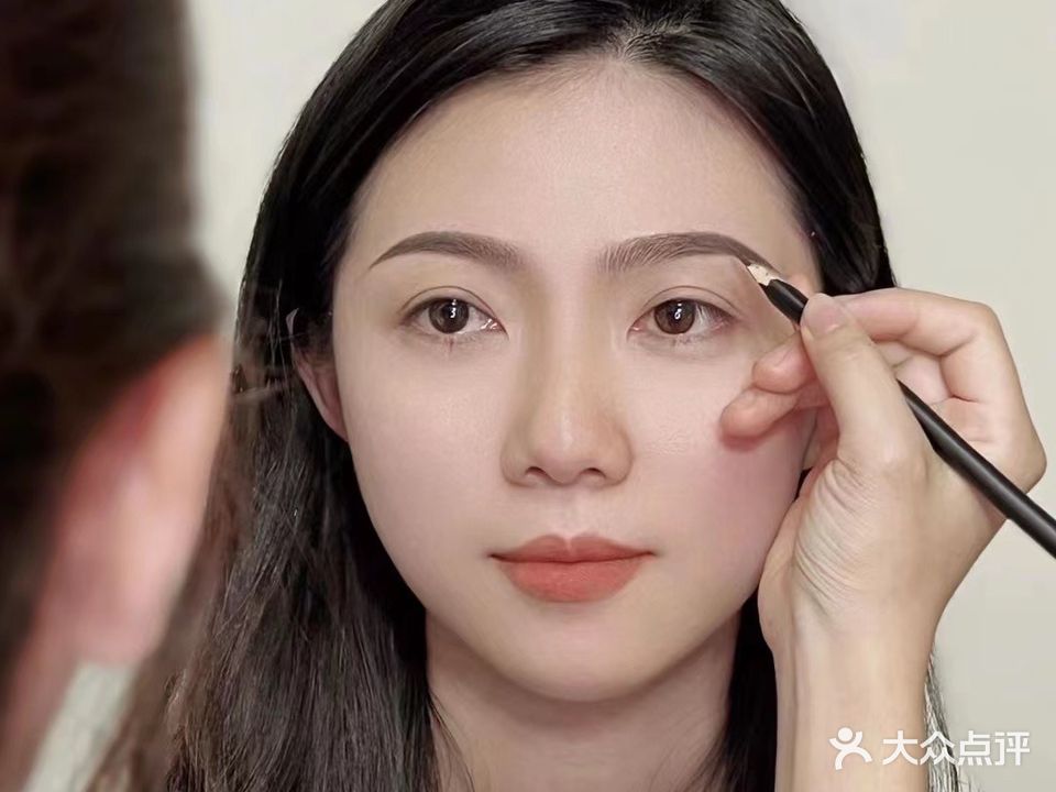 轻寻美甲美睫皮肤管理