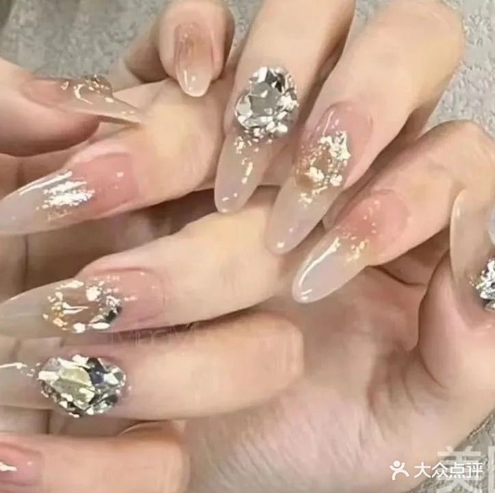 夏末美甲屋