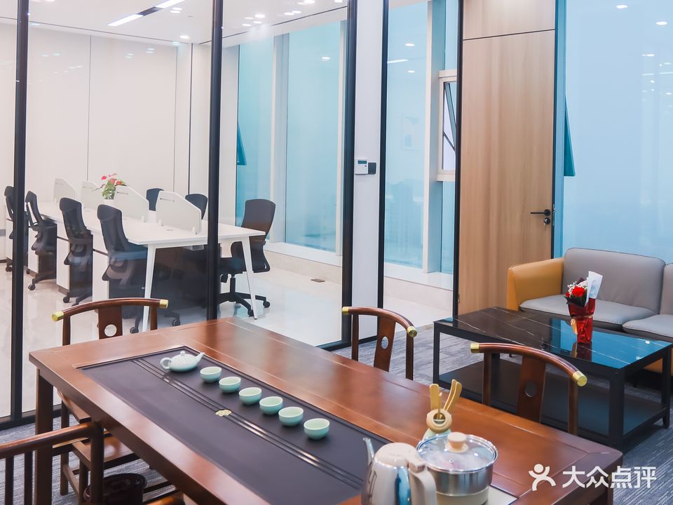 臻悦空间(阳光金融大厦店)