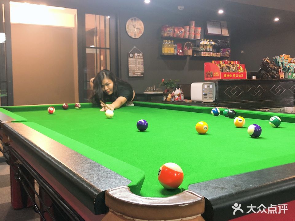 来一杆台球俱乐部