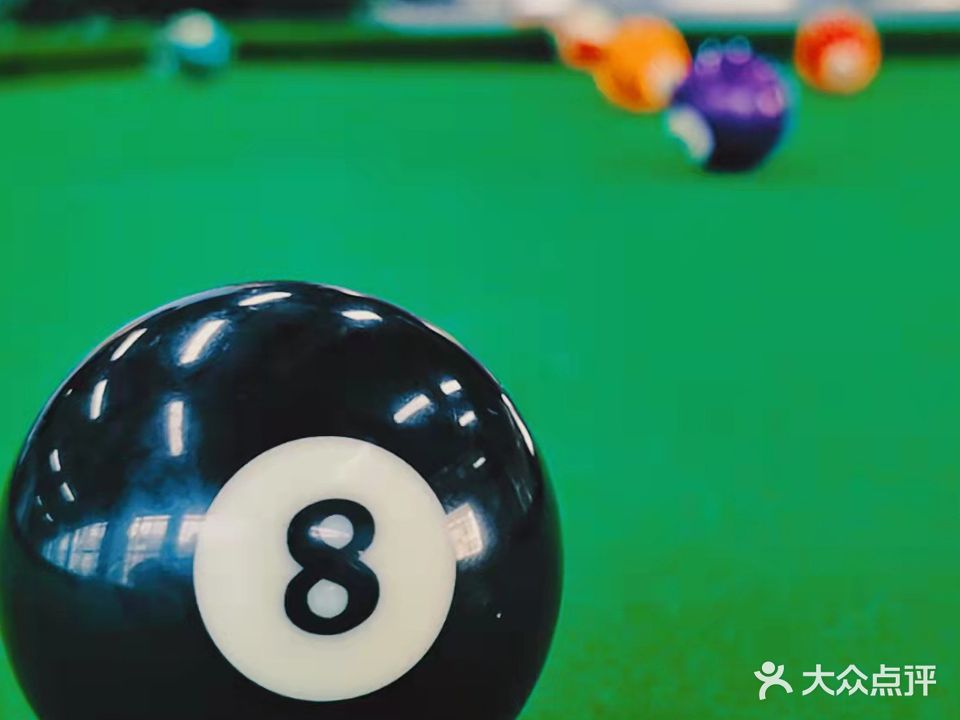一杆清台球室