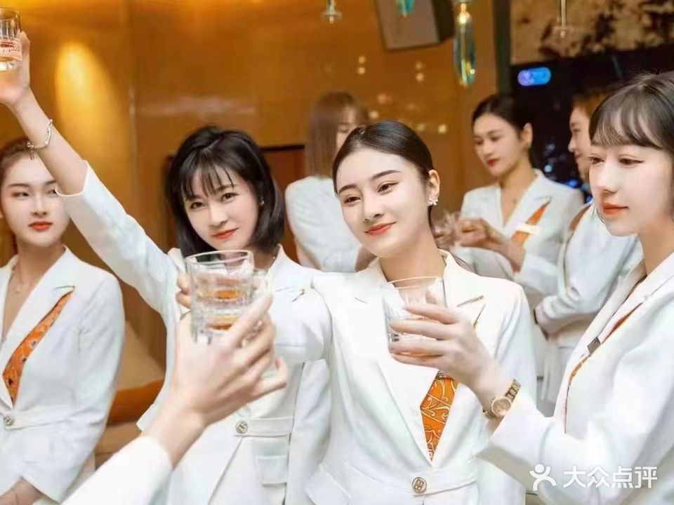 新王府娱乐广场(悦来悦好生活广场店)
