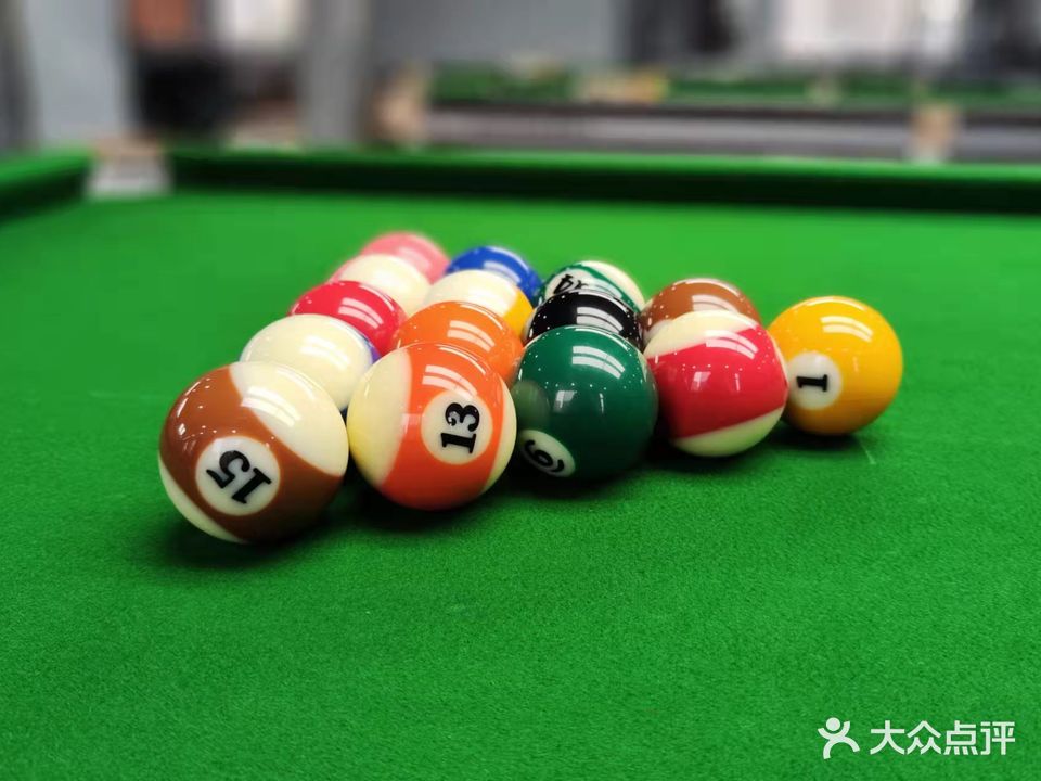 约8蓝钻台球会所