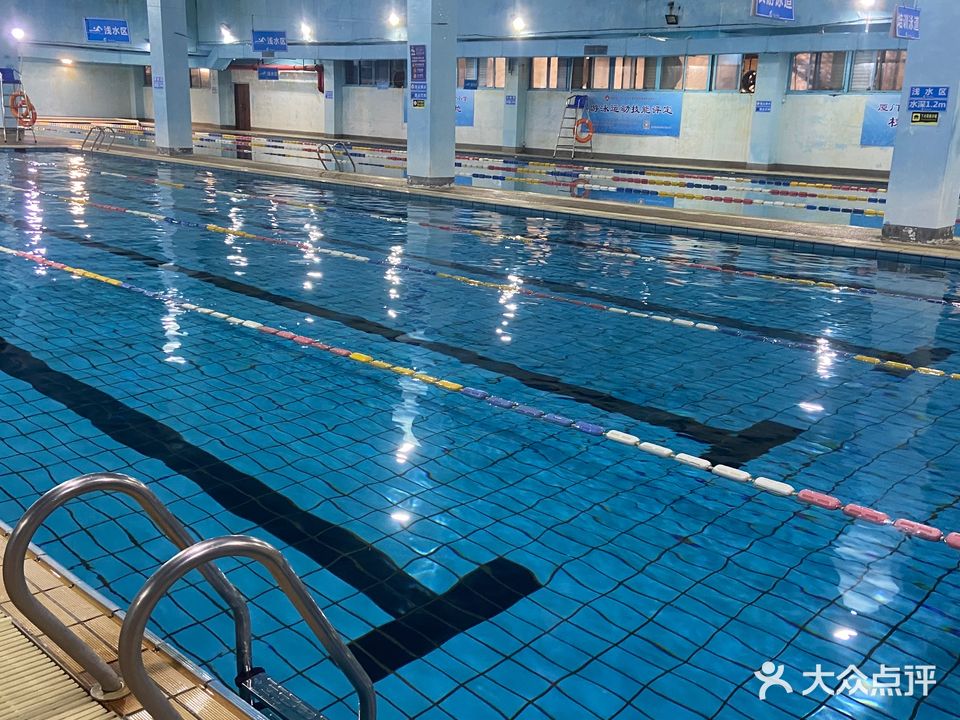 一方山水游泳馆