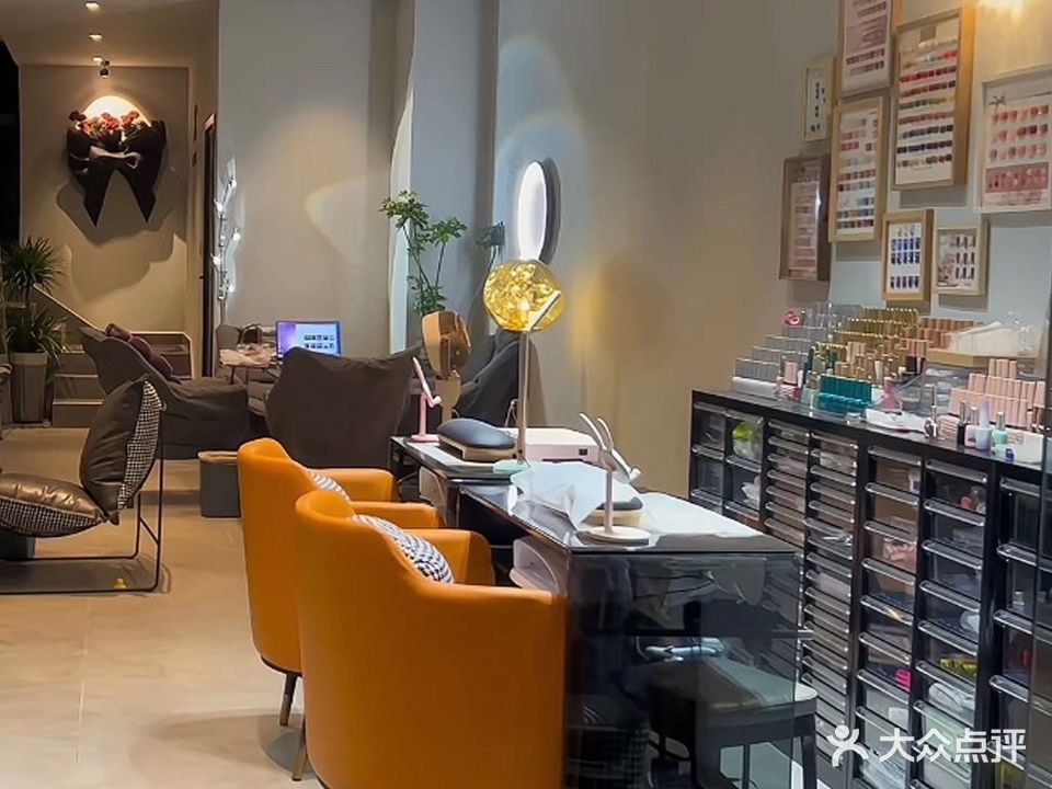 柒月里小苹果美学社(建华·悦景台店)