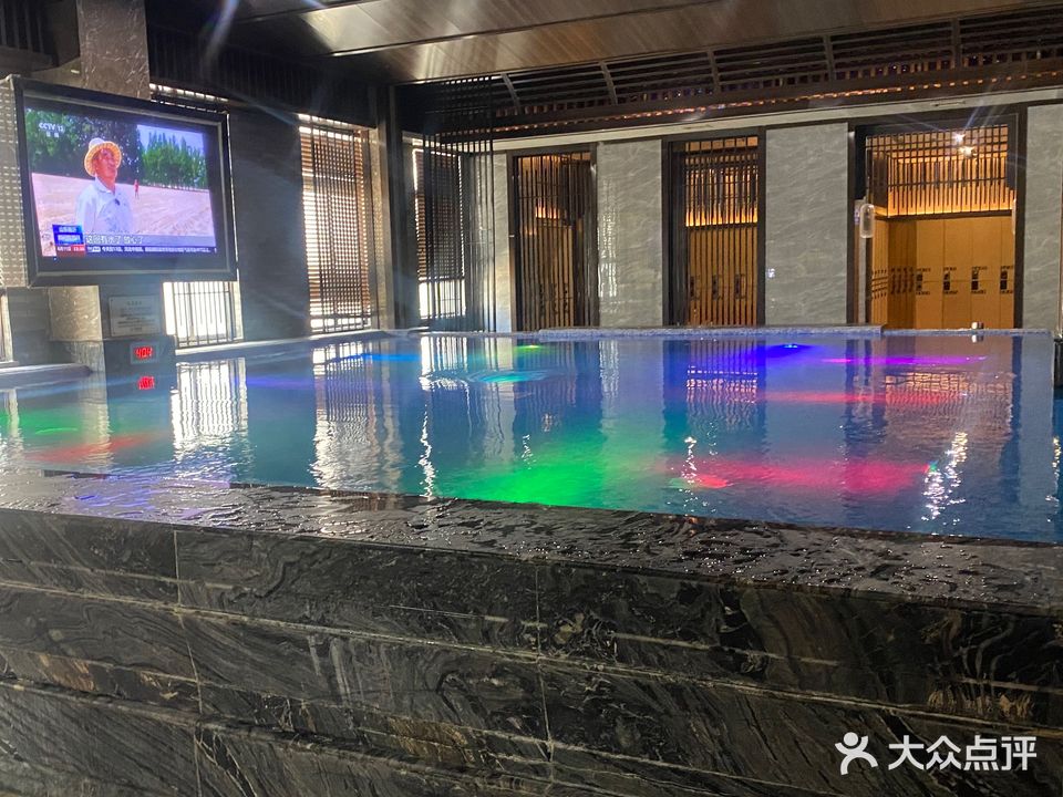 东忆水汇沐浴