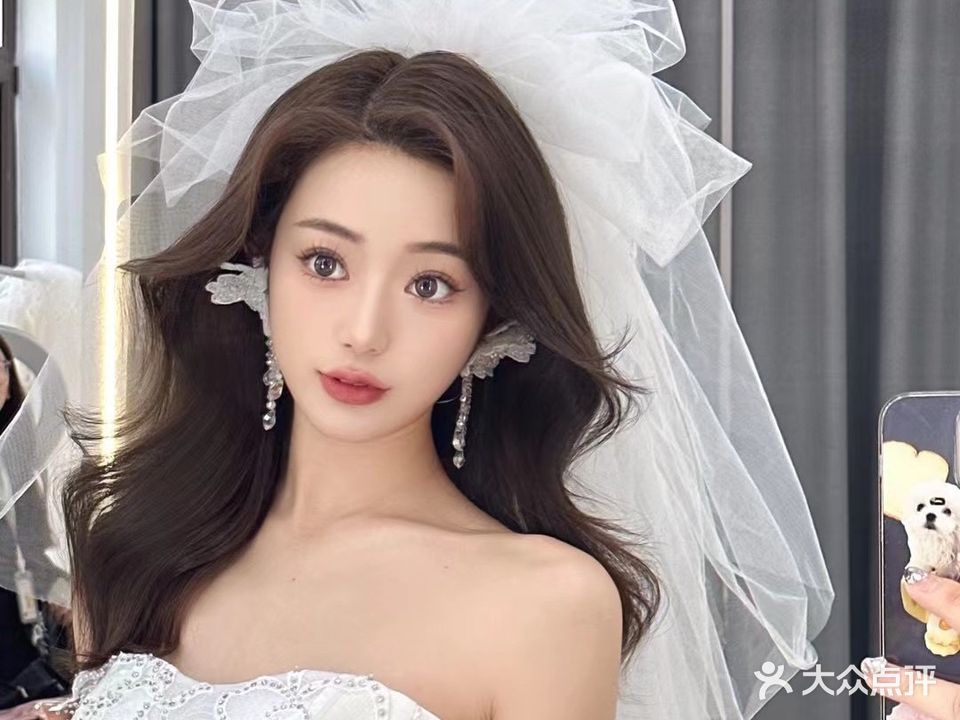 暖暖美妆造型工作室