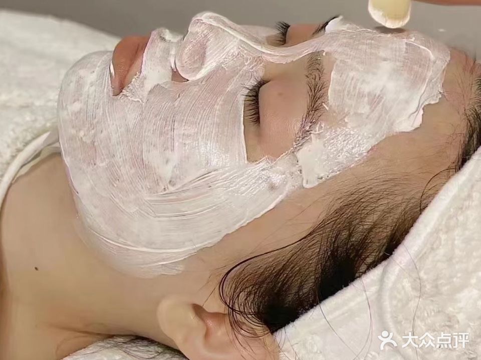 嘉人美容(凤凰城2期电)