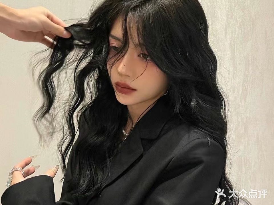 Tloml hair salon(华宝店)