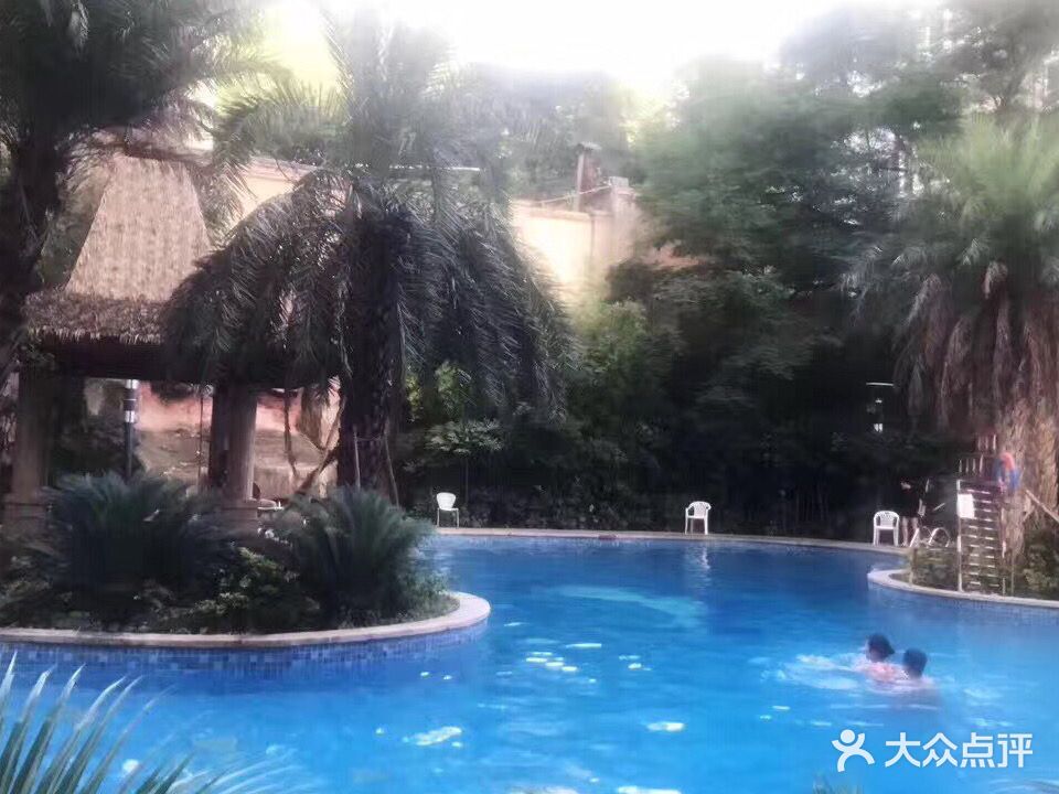 兴隆誉峰游泳馆(蟠桃宫店)