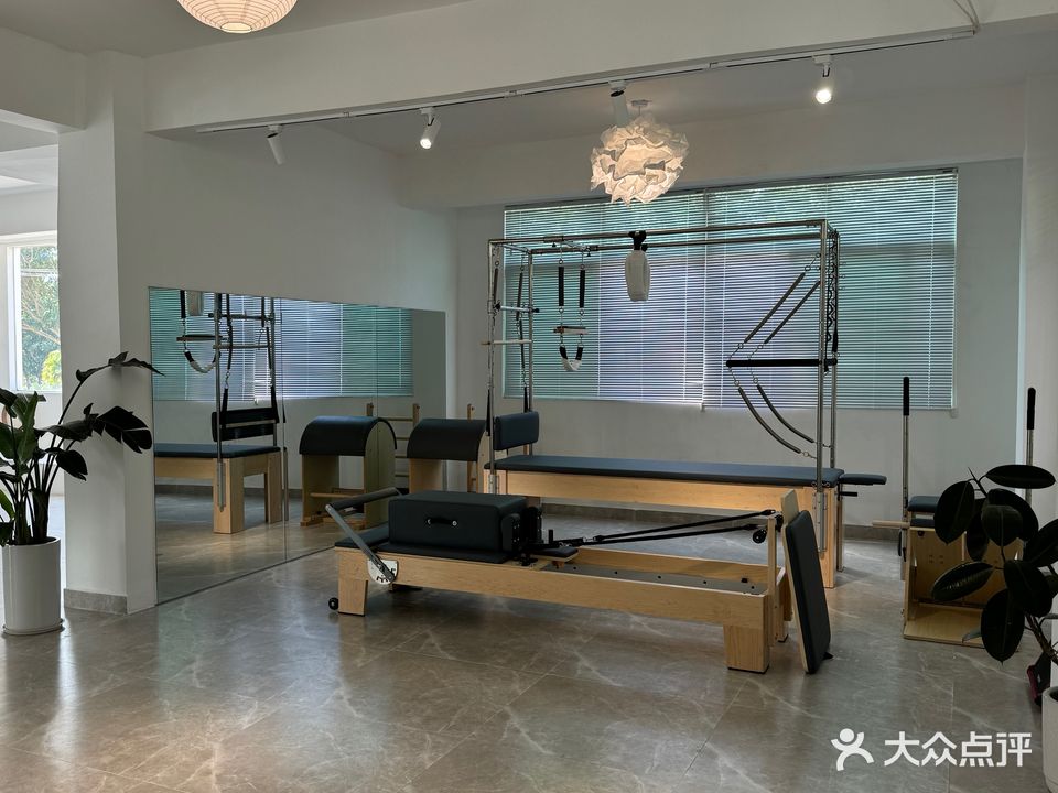 潺潺普拉提瑜伽馆