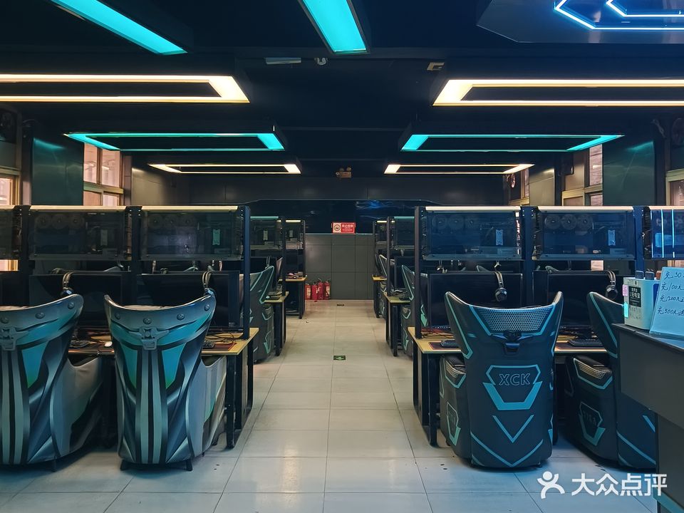 辉县市新窗口网吧