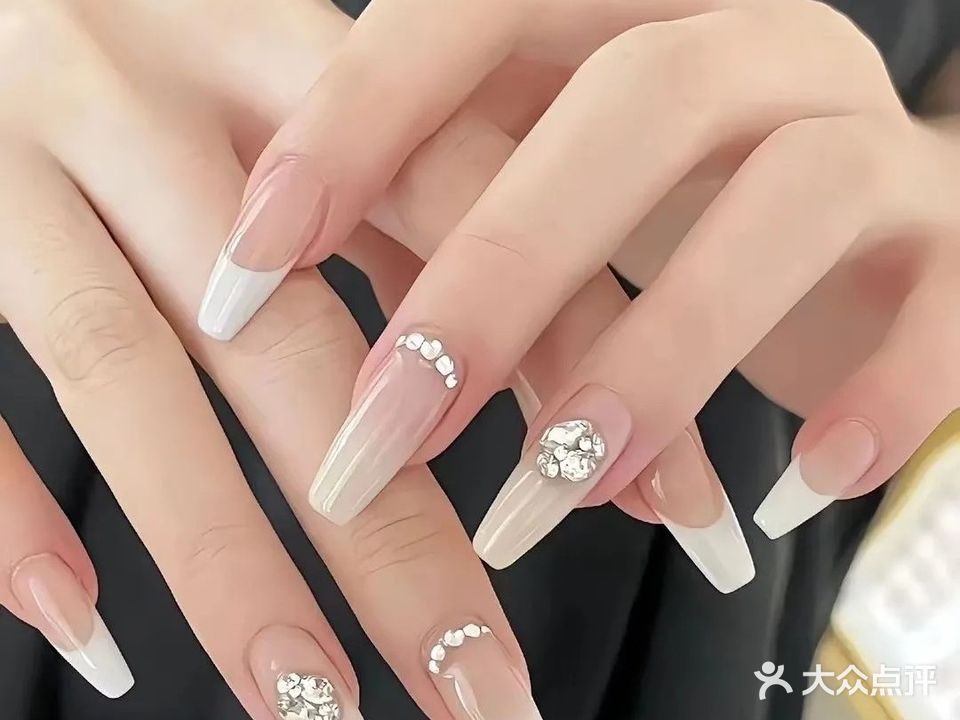 美妍妍美容美甲店