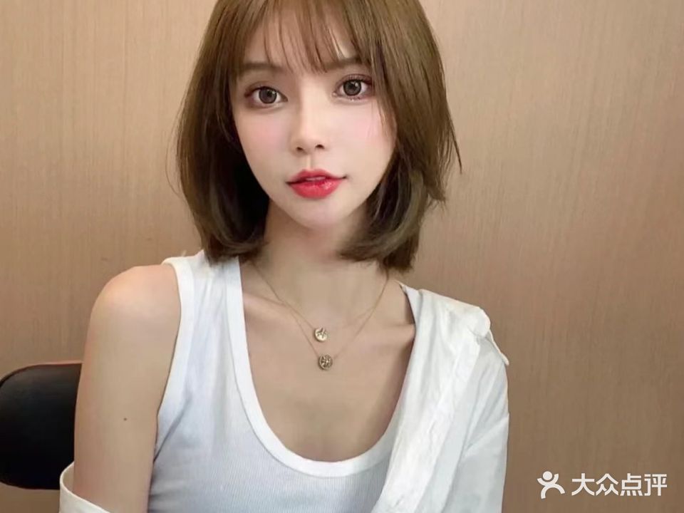 纤艺美容美发(璟里中心店)