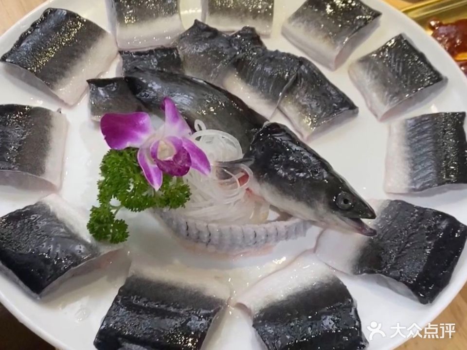 银河系炭烤鲜牛肉·活鳗鱼(韩乐坊店)