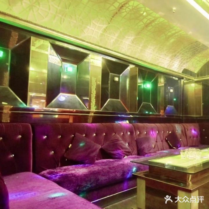 尊柜KTV