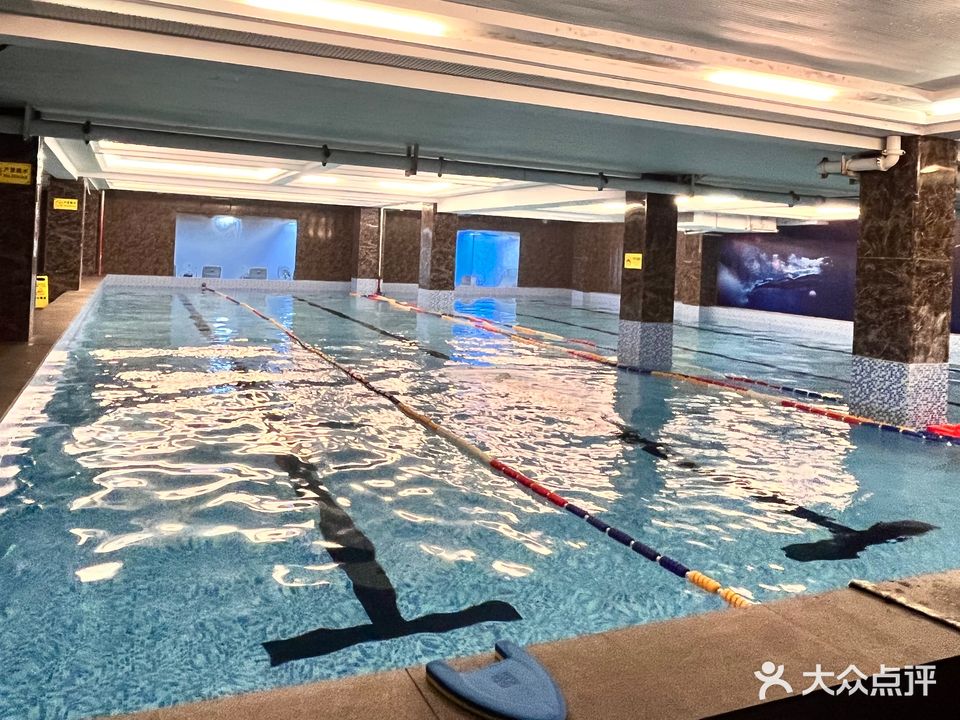 瑞莱克斯游泳健身(龙腾铭德广场店)