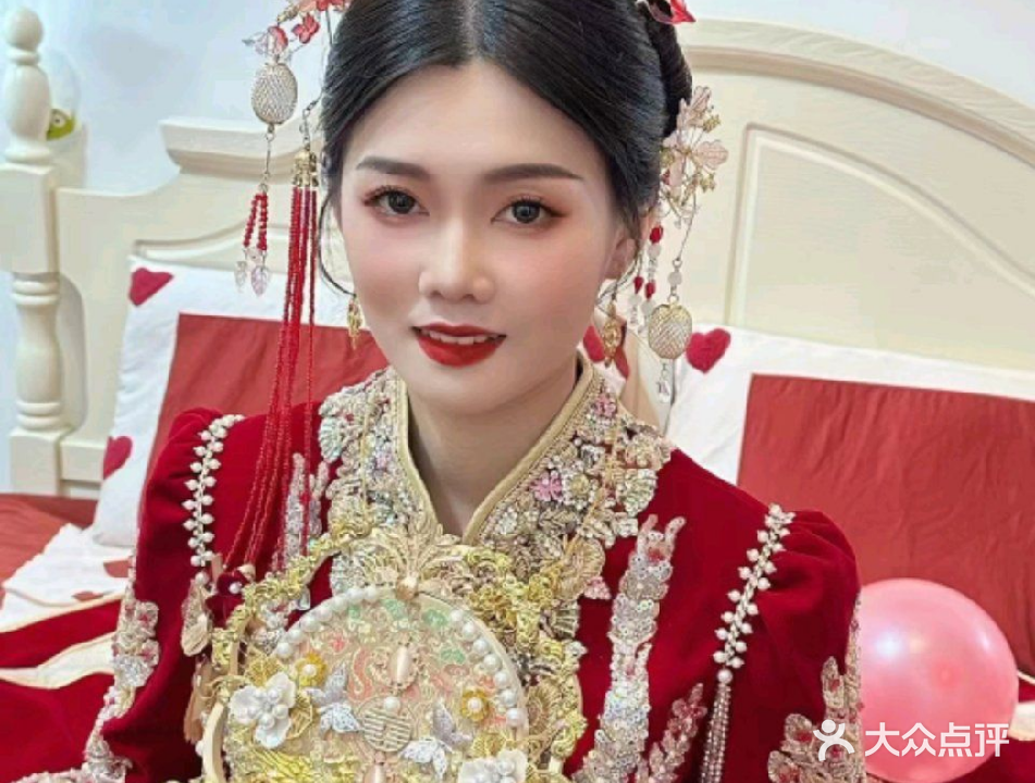 千艺化妆美甲(中山路店)