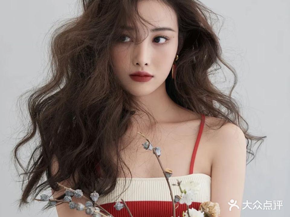 乔华美容美发会馆