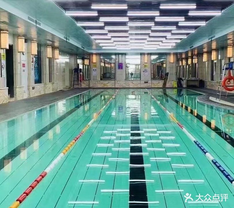 韦能国际游泳健身会所
