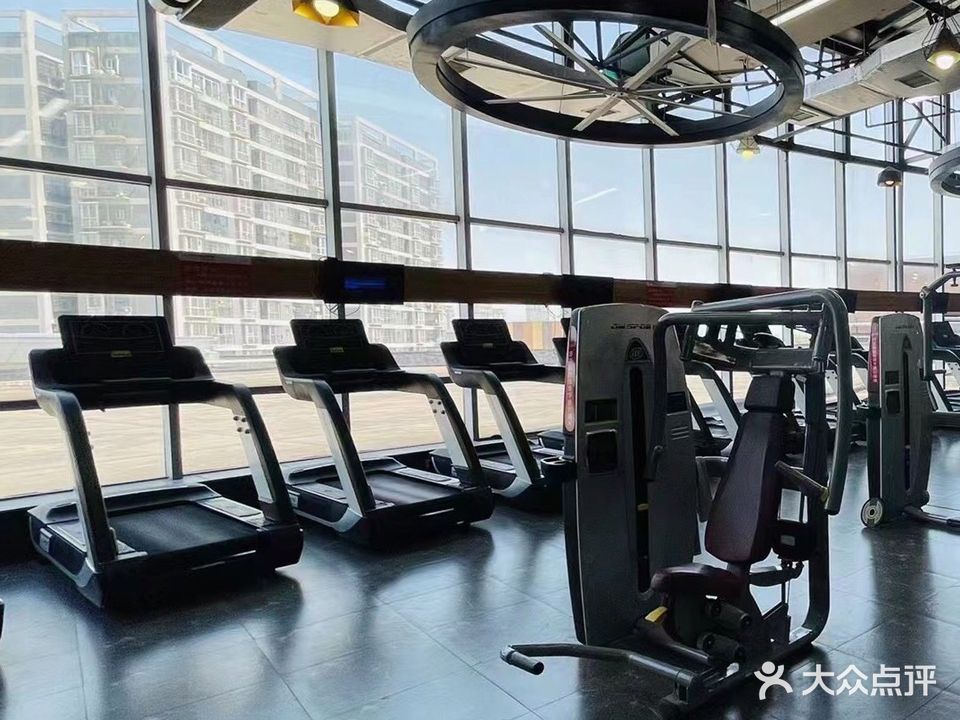 家珈游泳健身