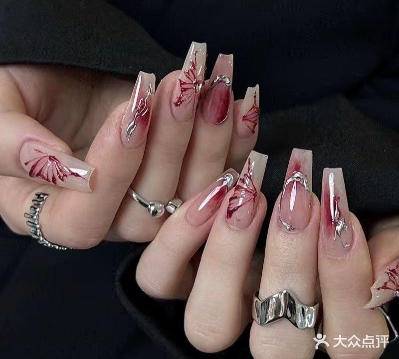 梁老师专业点痣(大康惠百货店)