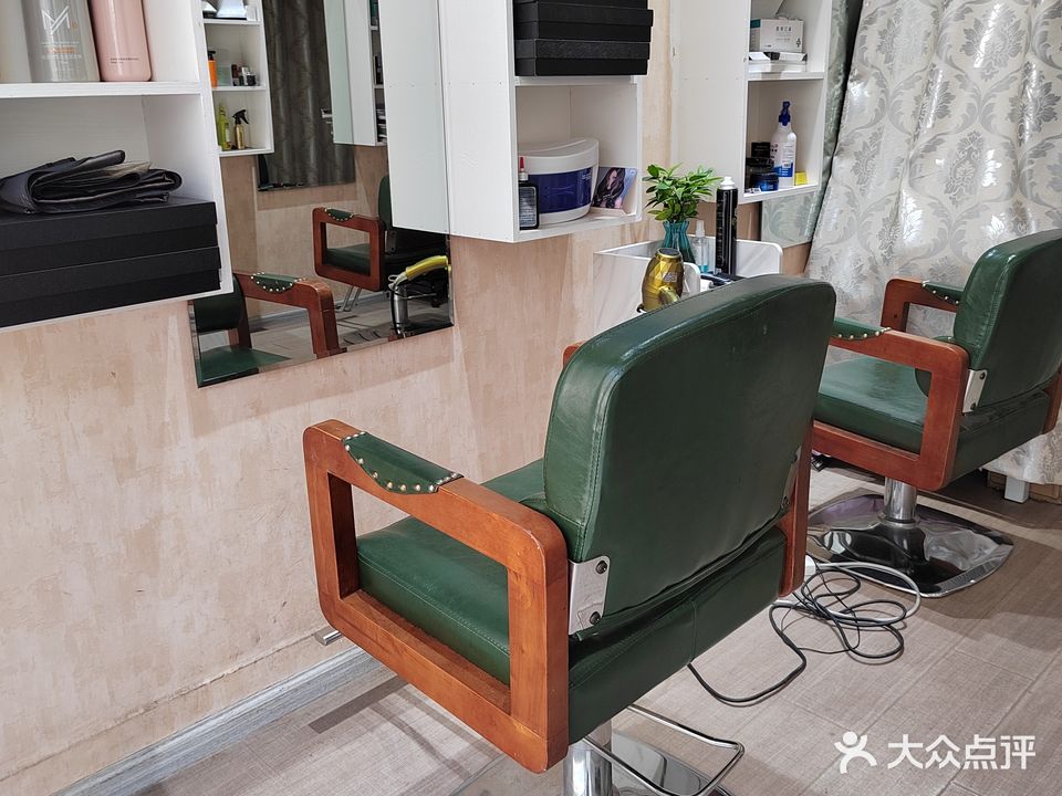 约涵造型