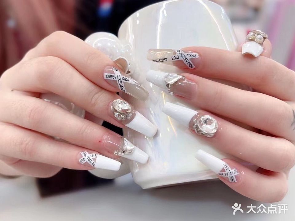 手艺·美甲美睫(白天鹅店)