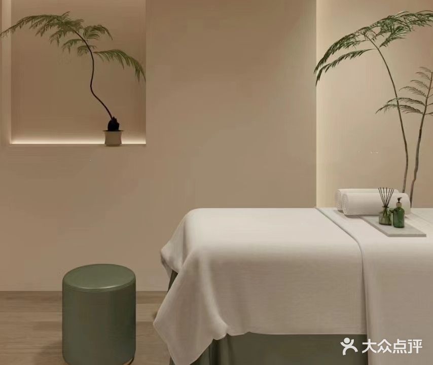 享受就瘦国际美容美体中心(世纪春城一期店)