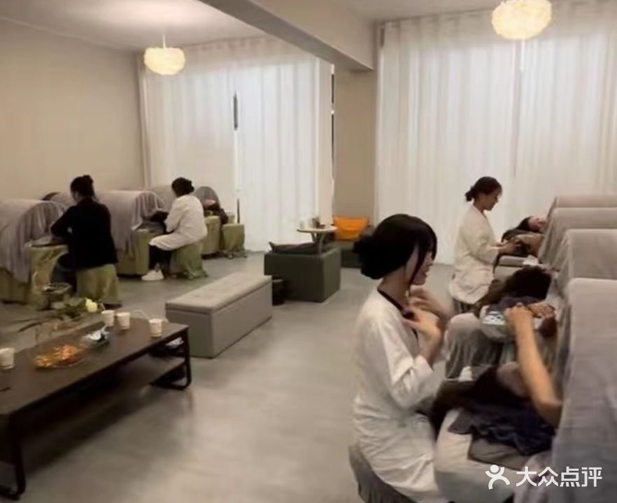 洳源佰草皮肤管理(吾悦广场店)