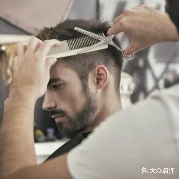 美业阁美发美甲