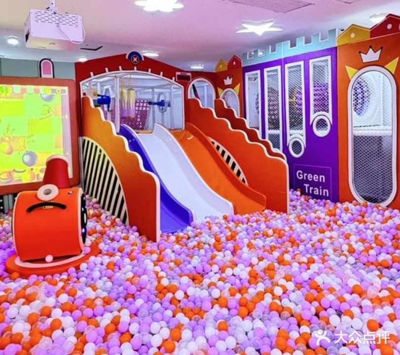 嘟宝儿童乐园(世欧广场店)