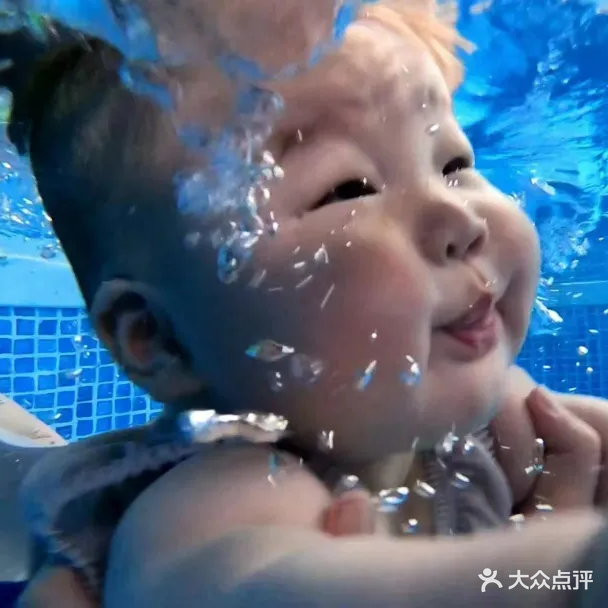 菲翔体育游泳健身中心