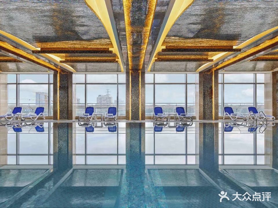 宾克体育游泳健身中心(开元名都店)