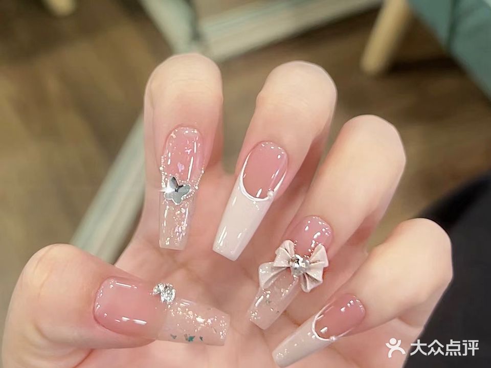 素颜时代·日式美甲美睫半永久中心