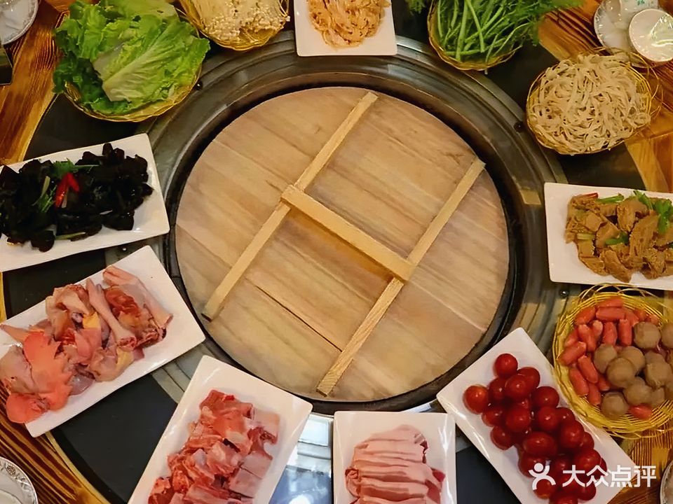 嘎嘎香木火炖(艳阳路店)