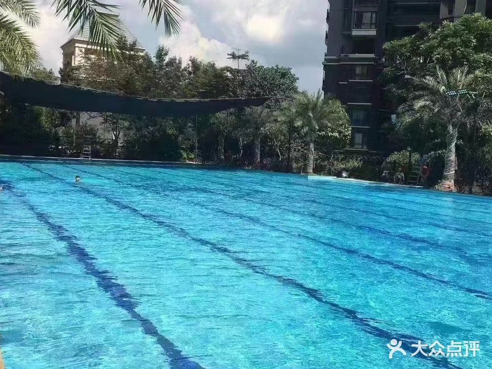 新梦体育(天誉花园体育馆游泳池)