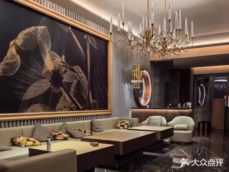 MAX PARTY(冠城世家店)