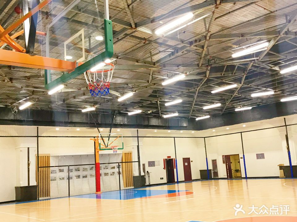 维克托篮球馆(滨海店)