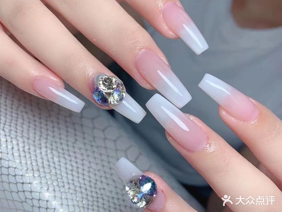 杉杉美甲美睫