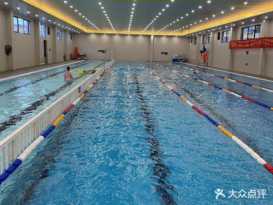 壹号游泳馆