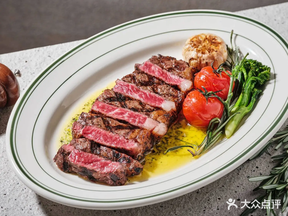 Léon Bar & Grill莱昂餐厅