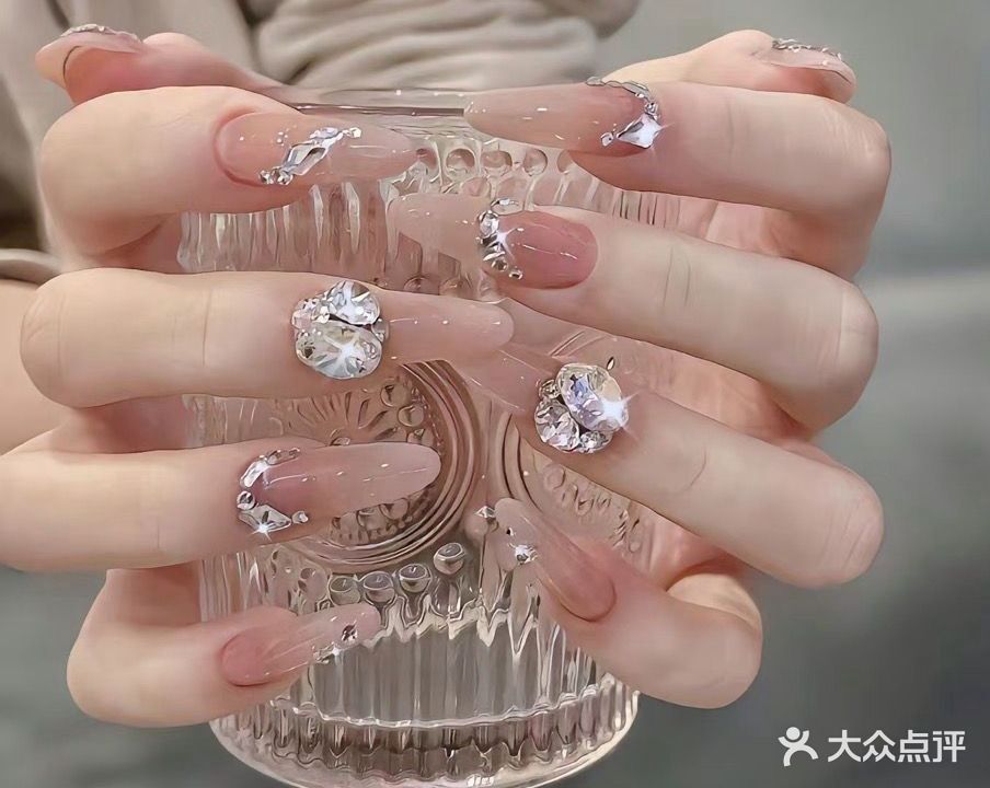 Li齐颜美业(国贸店)
