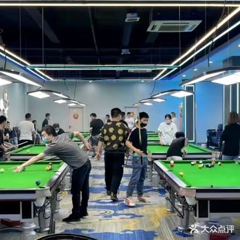 贺州市八步区完美撞击桌球俱乐部(撞击桌球体验馆城东店)