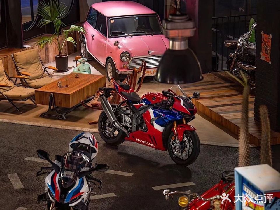 COME OUT机车驿站·餐吧