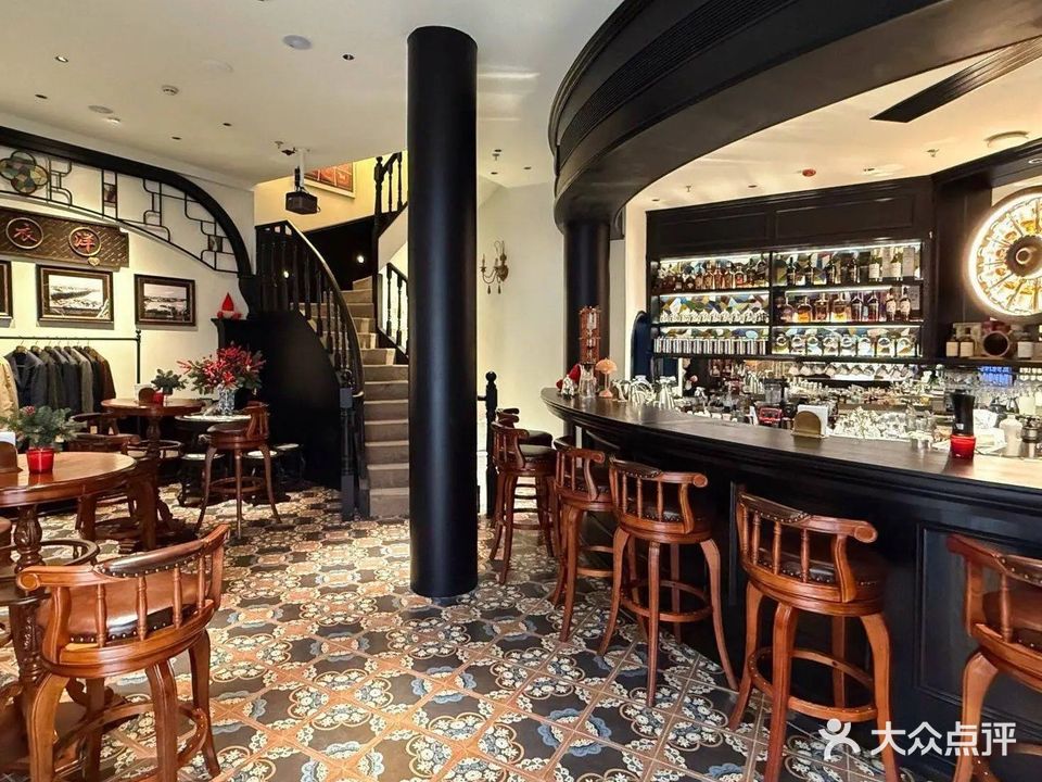 左野右·烟山上·牛排餐厅