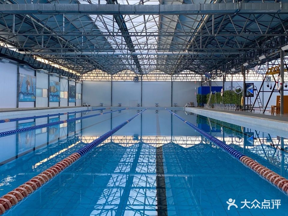 泳跃游泳俱乐部