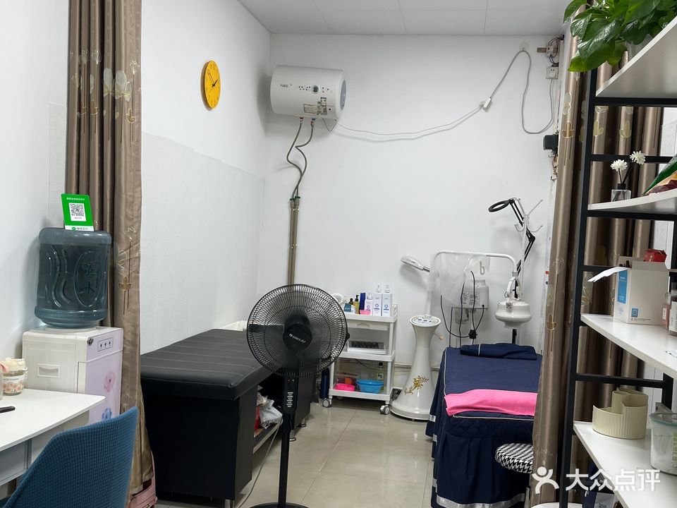 趣美容美甲(巨龙·国际店)