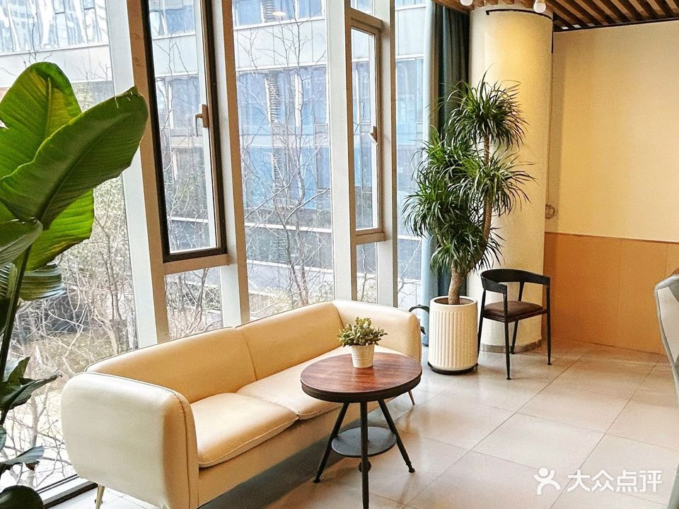 潘多拉电竞(独墅湖大学城月亮湾店)